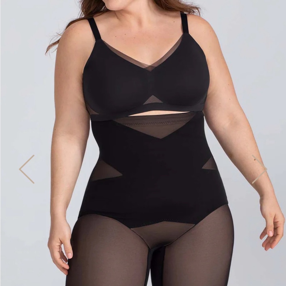 Honey love superhold short, black, size 1x